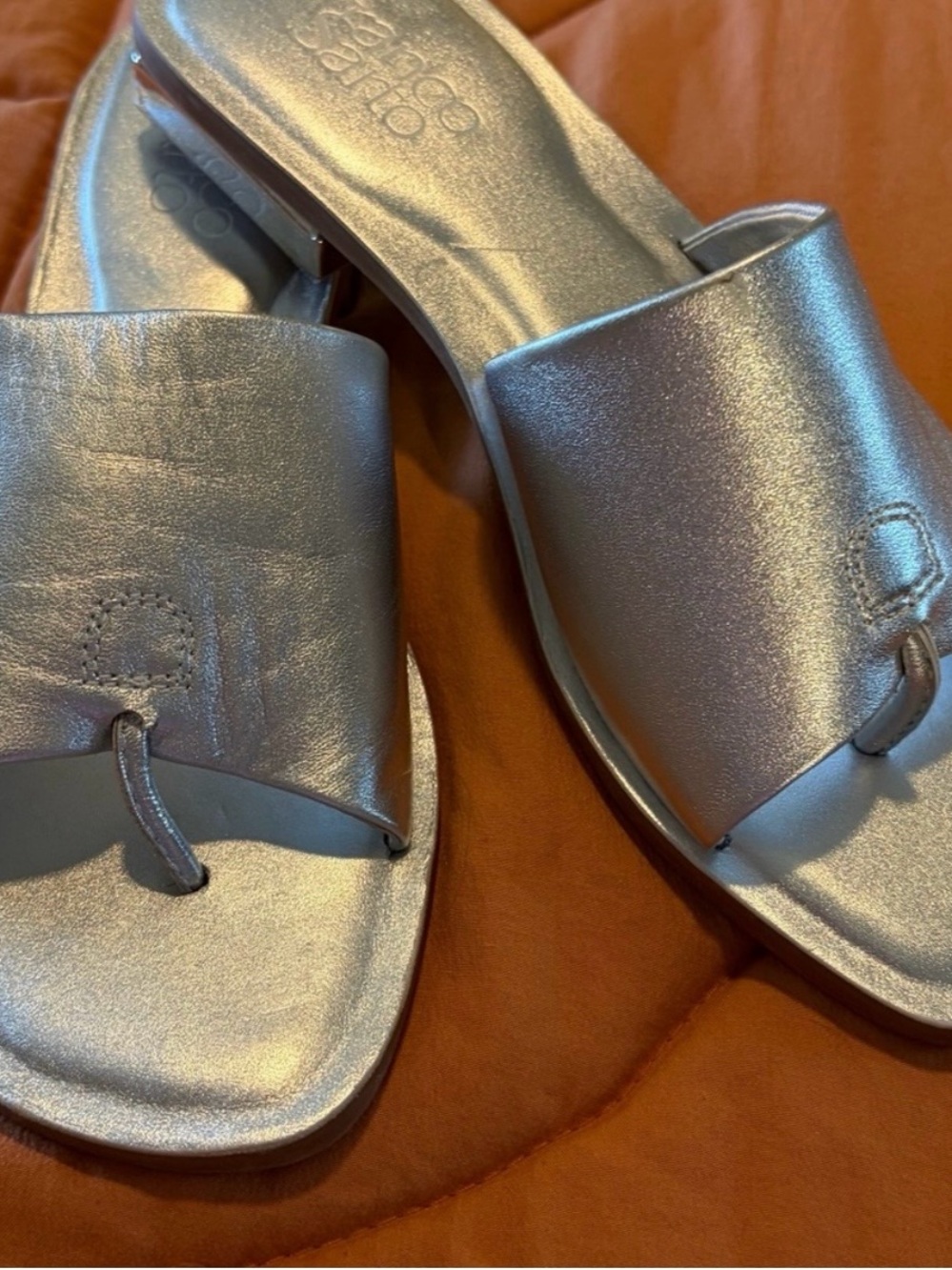 LAST DAY !!! FRANCO SARTO Metallic Silver Slip-On Slides LIKE NEW - Picture 2 of 5